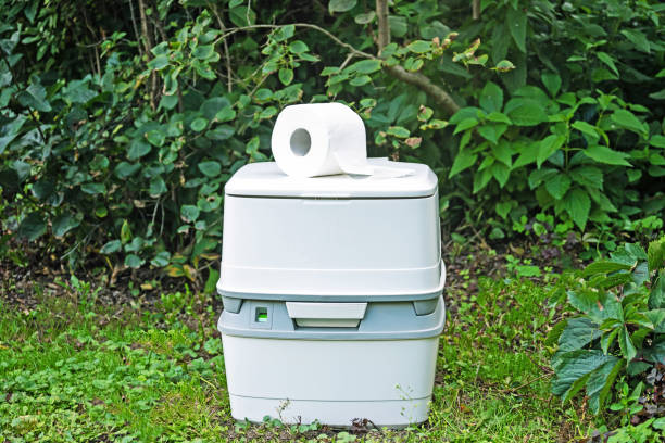 Best Portable toilet rental cost  in St Francis, WI