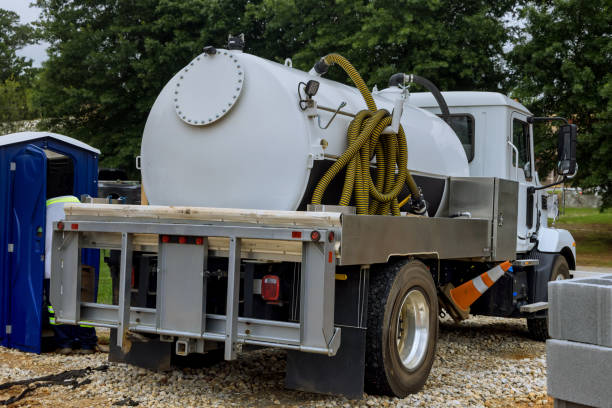 Best Sanitation services for porta potties  in St Francis, WI