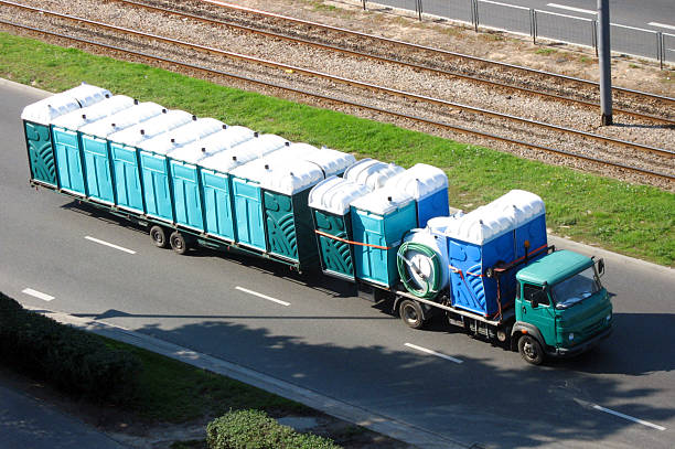 Best Affordable portable toilet rental  in St Francis, WI